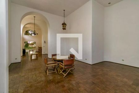 Apartamento à venda com 320m², 4 quartos e 4 vagasSalão de Festas