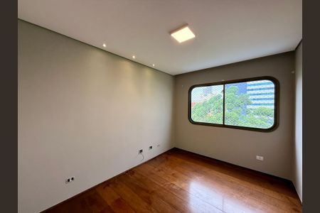 Apartamento à venda com 320m², 4 quartos e 4 vagasSala
