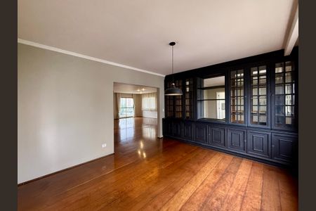 Apartamento à venda com 320m², 4 quartos e 4 vagasSala