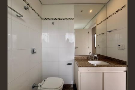 Apartamento à venda com 320m², 4 quartos e 4 vagasBanheiro Suíte 1