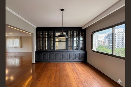 Apartamento à venda com 320m², 4 quartos e 4 vagasSala