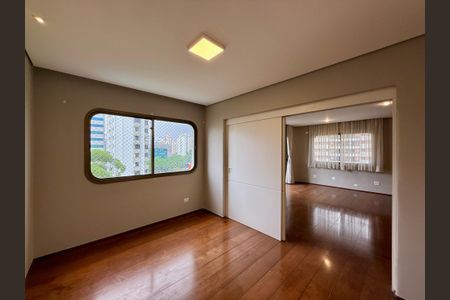 Apartamento à venda com 320m², 4 quartos e 4 vagasSala