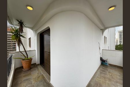 Apartamento à venda com 320m², 4 quartos e 4 vagasSacada Suíte 4