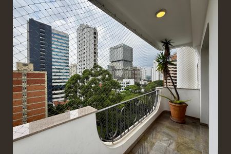 Apartamento à venda com 320m², 4 quartos e 4 vagasSacada Suíte 4