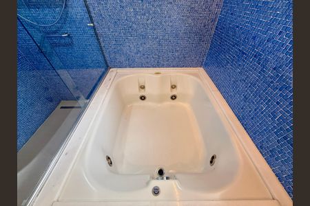 Apartamento à venda com 320m², 4 quartos e 4 vagasBanheiro Suíte 4