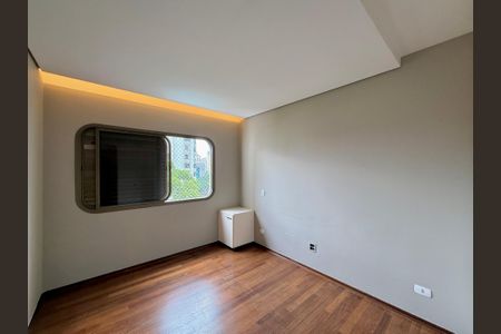 Apartamento à venda com 320m², 4 quartos e 4 vagasSuíte 2