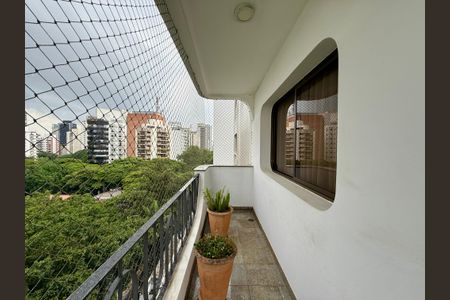 Apartamento à venda com 320m², 4 quartos e 4 vagasSacada 