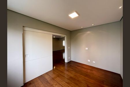 Apartamento à venda com 320m², 4 quartos e 4 vagasSala