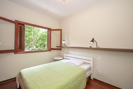 Casa para alugar com 332m², 5 quartos e 3 vagasQuarto 1