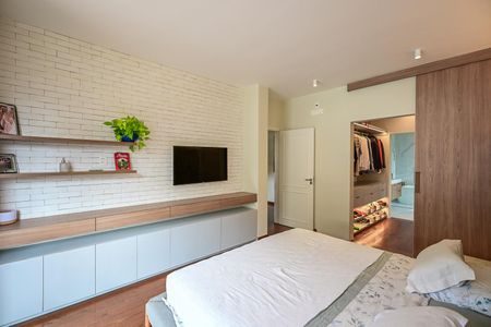 Casa para alugar com 332m², 5 quartos e 3 vagasSuíte