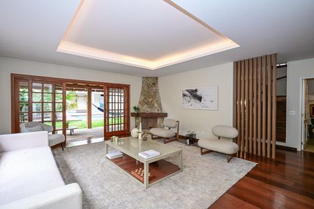 Sala de casa à venda com 5 quartos, 332m² em Vila Inah, São Paulo