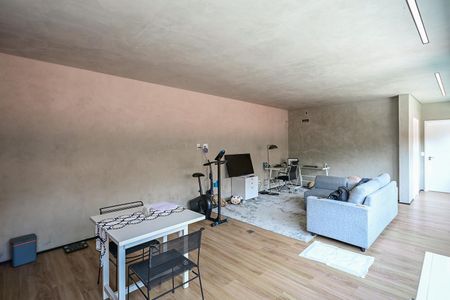 Casa para alugar com 332m², 5 quartos e 3 vagasSalão