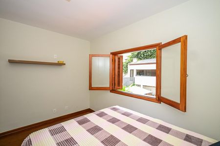 Casa para alugar com 332m², 5 quartos e 3 vagasQuarto 2