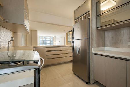 Apartamento para alugar com 160m², 3 quartos e 1 vagaSala/Cozinha