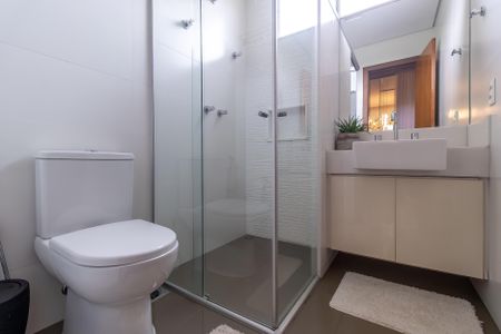 Casa à venda com 380m², 4 quartos e 2 vagasBanheiro Social 2