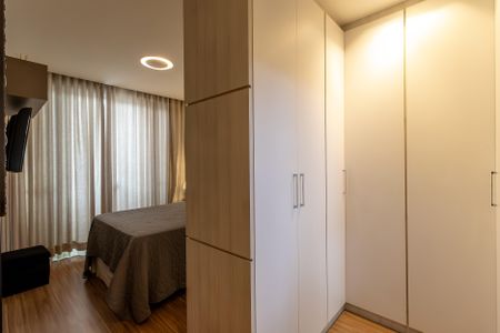 Casa à venda com 380m², 4 quartos e 2 vagasQuarto 1