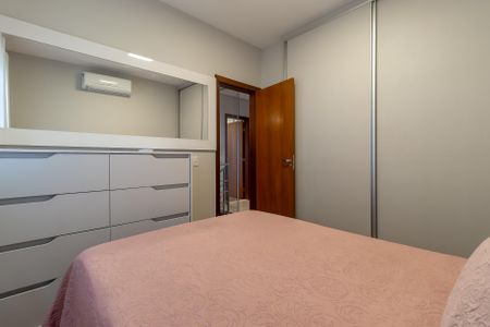 Casa à venda com 380m², 4 quartos e 2 vagasQuarto 3