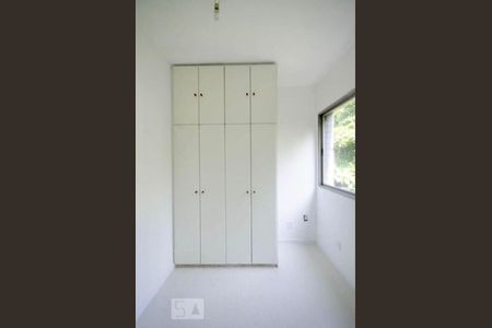 Quarto de apartamento para alugar com 3 quartos, 126m² em Ipanema, Rio de Janeiro