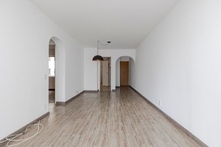 Apartamento à venda com 70m², 2 quartos e 1 vagaSala
