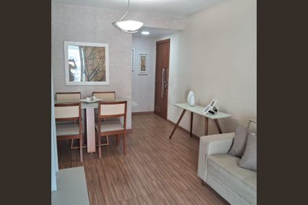 Apartamento para alugar com 75m², 2 quartos e 1 vagaSala