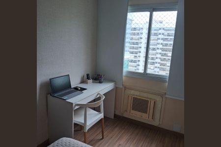 Quarto de apartamento para alugar com 2 quartos, 75m² em Jacarepaguá, Rio de Janeiro