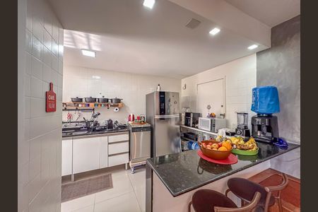 Apartamento à venda com 90m², 2 quartos e 1 vaga