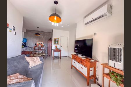 Apartamento à venda com 90m², 2 quartos e 1 vaga