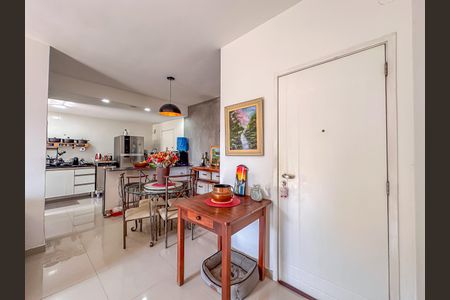 Apartamento à venda com 90m², 2 quartos e 1 vaga