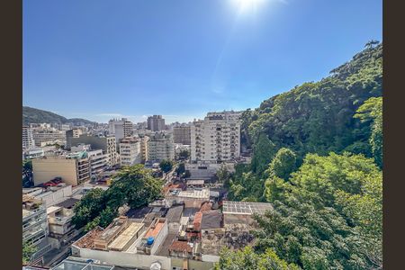 Apartamento à venda com 90m², 2 quartos e 1 vaga