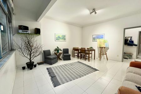 Apartamento à venda com 115m², 3 quartos e 1 vaga Apartamento à venda com 115m², 3 quartos e 1 vagaSala