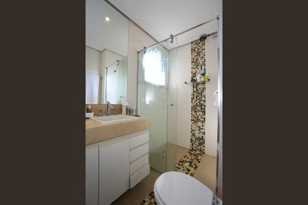 Apartamento à venda com 126m², 3 quartos e 3 vagasBanheiro da Suíte 2