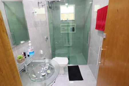 Casa à venda com 125m², 3 quartos e 2 vagasBanheiro 2