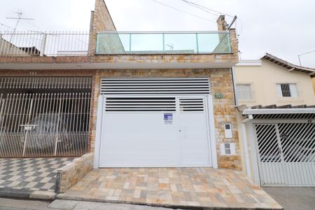 Casa à venda com 125m², 3 quartos e 2 vagasFachada