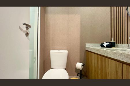 Studio para alugar com 28m², 1 quarto e sem vaga Studio para alugar com 28m², 1 quarto e sem vagaBanheiro