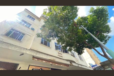 Apartamento à venda com 100m², 3 quartos e 1 vagaFachada