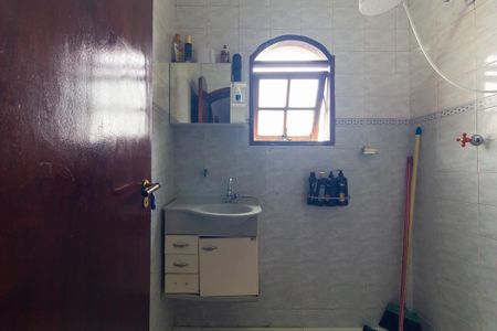 Casa à venda com 120m², 3 quartos e 2 vagas Casa à venda com 120m², 3 quartos e 2 vagasBanheiro 3