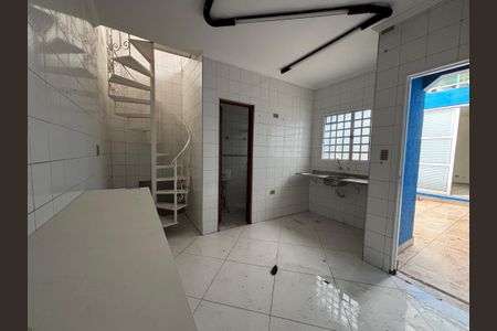 Casa para alugar com 417m², 3 quartos e 4 vagasCozinha