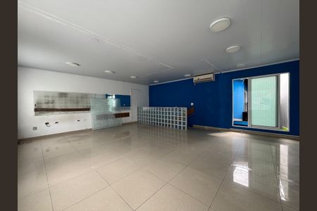 Sala de casa para alugar com 3 quartos, 417m² em Vila Prudente, São Paulo