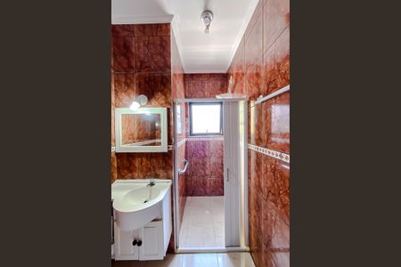 Casa para alugar com 100m², 2 quartos e 2 vagasBanheiro