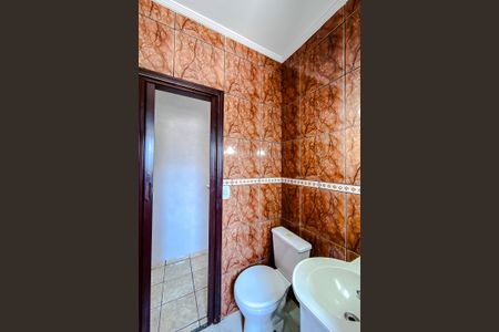 Casa para alugar com 100m², 2 quartos e 2 vagasBanheiro