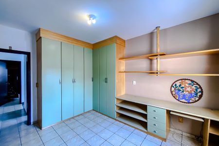 Casa para alugar com 100m², 2 quartos e 2 vagasQuarto 1