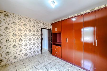 Casa para alugar com 100m², 2 quartos e 2 vagasQuarto 2