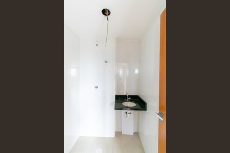 Apartamento para alugar com 34m², 2 quartos e sem vagaBanheiro