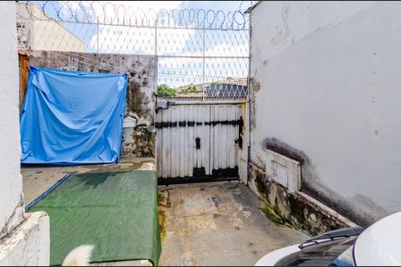 Casa à venda com 200m², 2 quartos e 8 vagas Casa à venda com 200m², 2 quartos e 8 vagasÁrea externa