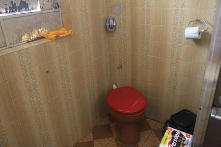 Casa à venda com 300m², 5 quartos e 1 vagaBanheiro 2