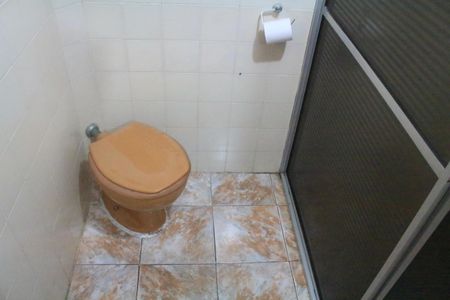 Casa à venda com 300m², 5 quartos e 1 vagaBanheiro 3