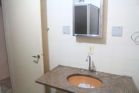 Casa à venda com 300m², 5 quartos e 1 vagaBanheiro 3