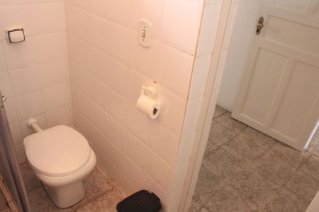 Casa à venda com 300m², 5 quartos e 1 vagaBanheiro 1