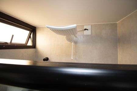 Banheiro da Suíte de kitnet/studio para alugar com 1 quarto, 30m² em Asa Norte, Brasília