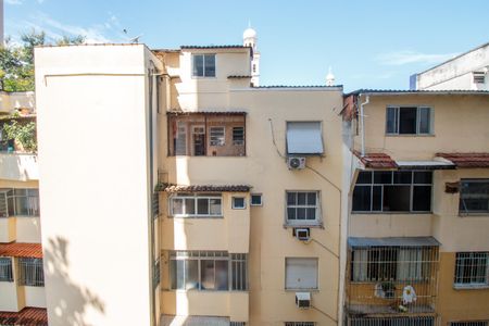Apartamento para alugar com 90m², 3 quartos e 1 vagaÁrea de Serviço Vista